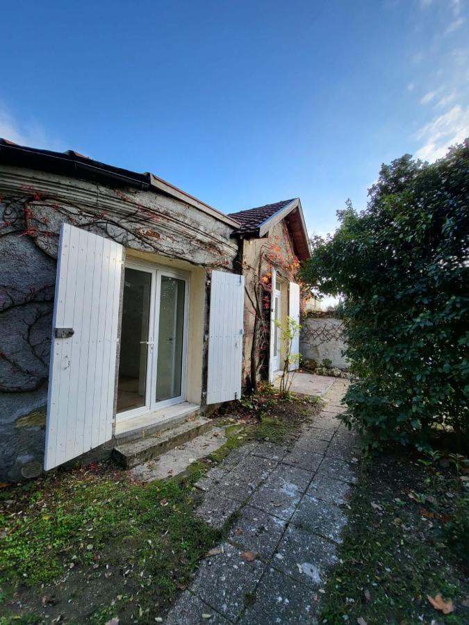 Appartement La Verrerie, Terrasse Et Jardinet Cognac Zewnętrze zdjęcie